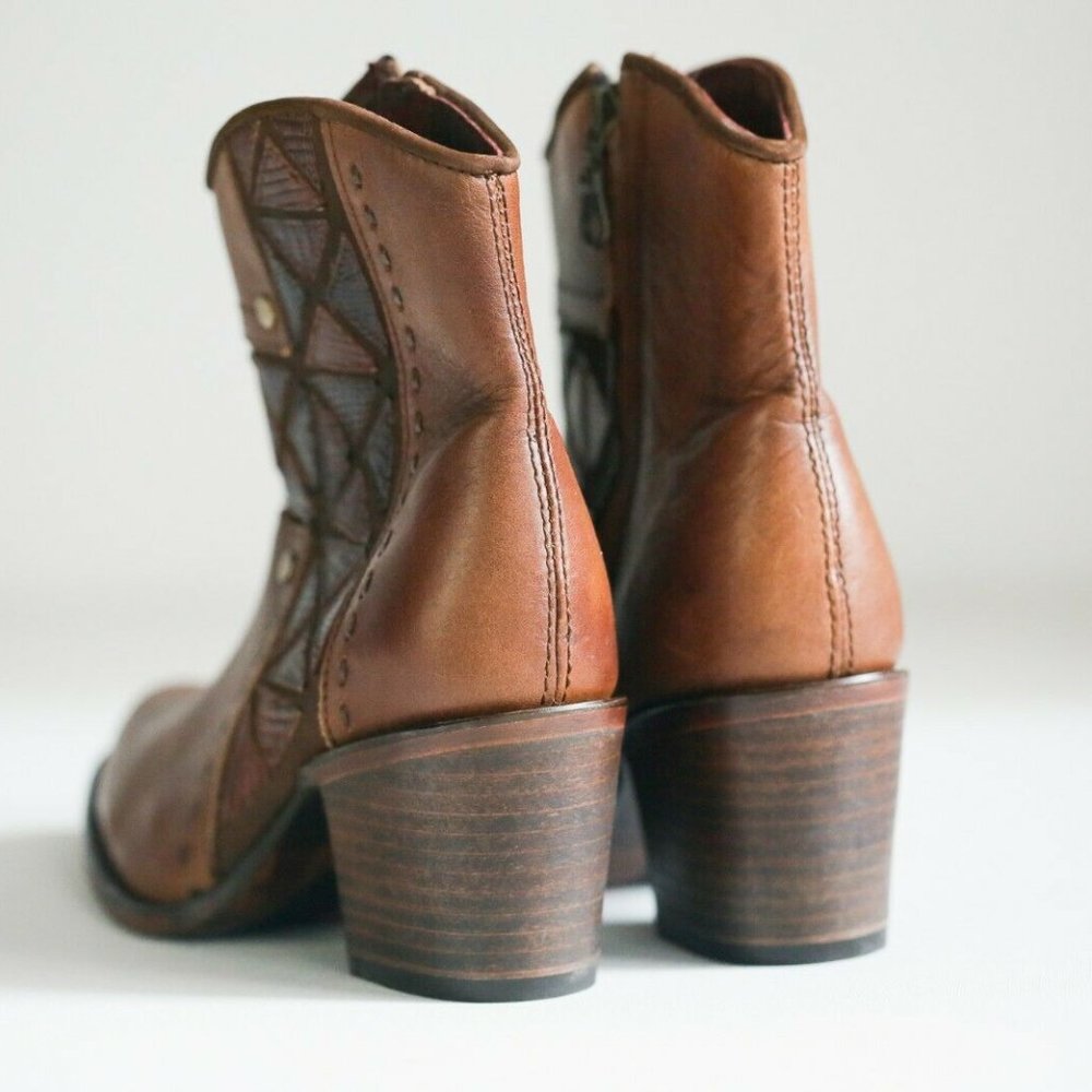Cuadra Brown Leather Patchwork Detail Booties - image 3
